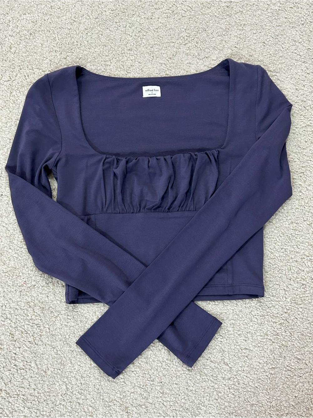 Wilfred long sleeved crop top